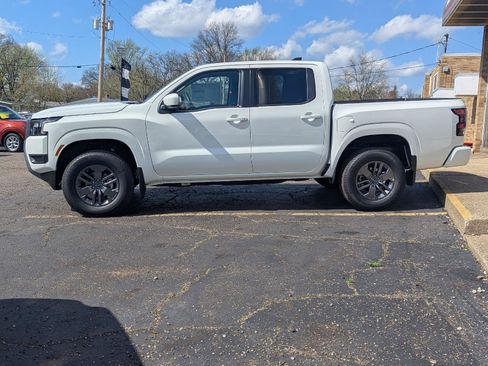 New 2026 Nissan Frontier SV AWD/4WD image 11