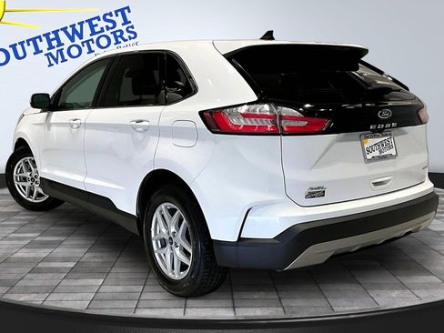 Used 2021 Ford Edge SEL AWD/4WD image 5