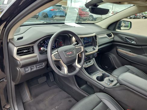 Used 2022 GMC Acadia Denali w/ Denali Ultimate Package AWD/4WD image 18