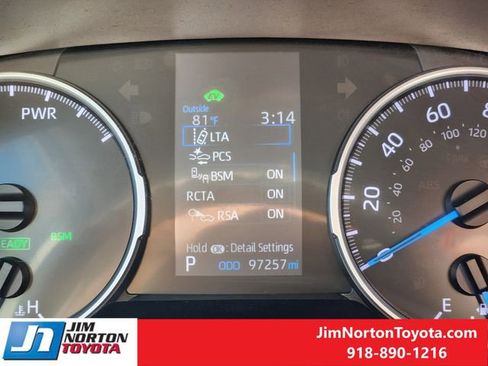 Used 2022 Toyota RAV4 XLE image 19