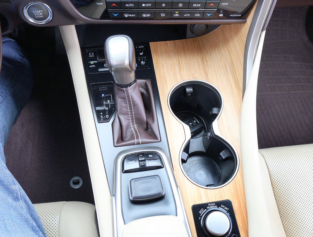 Used 2019 Lexus RX 350L FWD image 56
