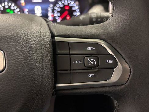 Used 2026 Jeep Compass Latitude AWD/4WD image 16