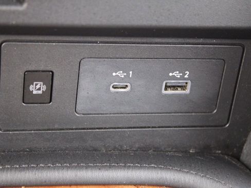 Used 2023 Nissan Armada SL image 46