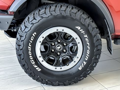 Certified 2022 Ford Bronco Black Diamond w/ Sasquatch Package AWD/4WD image 27