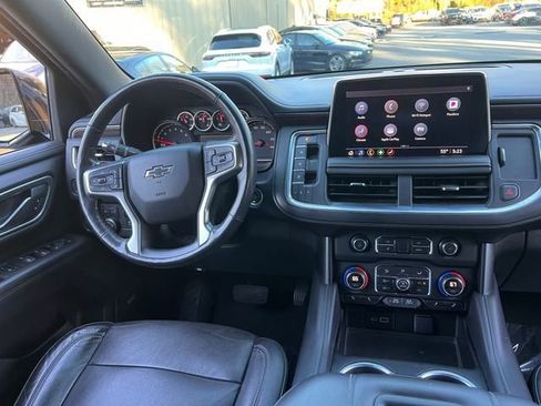 Used 2021 Chevrolet Tahoe Z71 w/ Z71 Signature Package AWD/4WD image 18