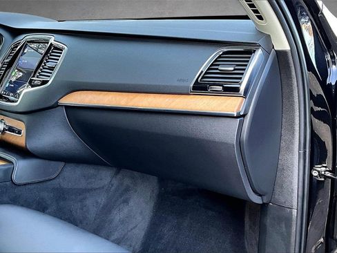 Certified 2023 Volvo XC90 B6 Plus w/ Protection Package Premier image 27