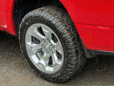 Used 2020 RAM 1500 Big Horn AWD/4WD image 12