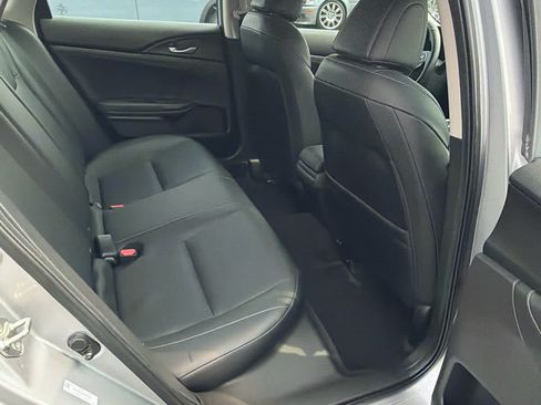 Used 2019 Honda Insight Touring image 6