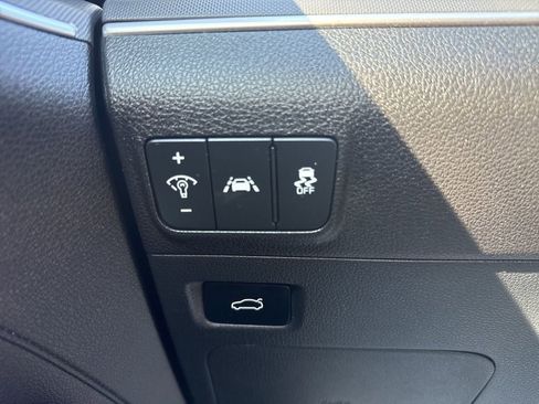 Used 2021 Kia K5 LXS image 14