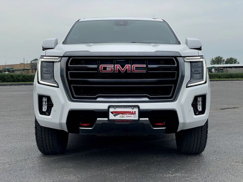 Certified 2024 GMC Yukon AT4 w/ Technology Package AWD/4WD image 9