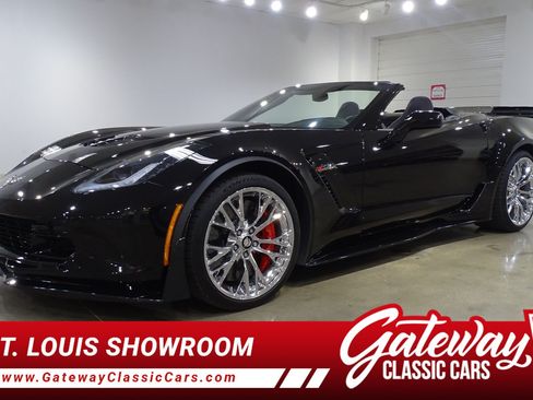Used 2016 Chevrolet Corvette Z06 w/ 3LZ Preferred Equipment Group RWD image 1
