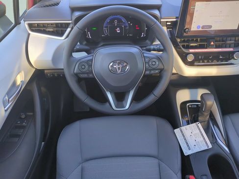 Used 2026 Toyota Corolla SE FWD image 21