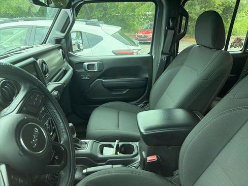 Used 2021 Jeep Gladiator Sport AWD/4WD image 10