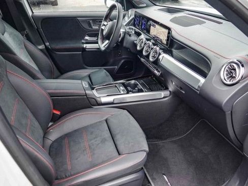 Used 2024 Mercedes-Benz EQB 350 4MATIC SUV image 16