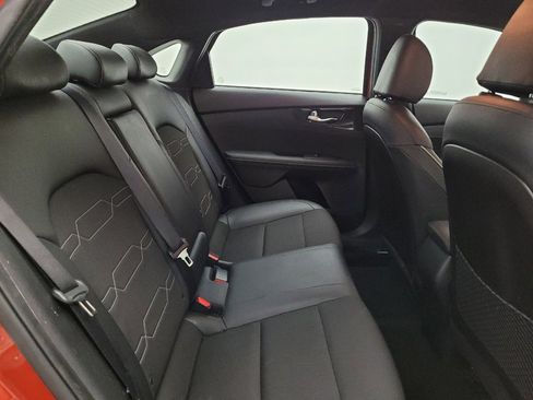 Used 2023 Kia Forte GT-Line image 19