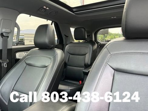 Used 2024 Ford Explorer Limited w/ Limited Technology Package RWD image 19
