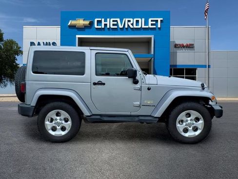 Used 2013 Jeep Wrangler Sahara w/ Connectivity Group AWD/4WD image 2