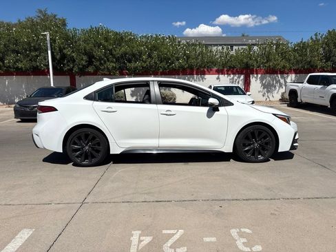 Used 2024 Toyota Corolla XSE FWD image 3