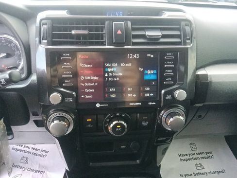 Used 2021 Toyota 4Runner TRD Off-Road AWD/4WD image 21