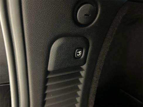 Used 2024 Dodge Durango SRT image 35