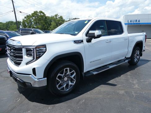 Certified 2026 GMC Sierra 1500 SLT w/ SLT Premium Package AWD/4WD image 9