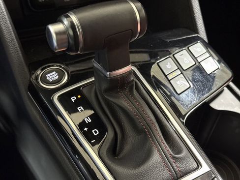 Used 2024 Kia Sportage SX image 18