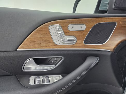 Certified 2025 Mercedes-Benz GLE 450 GLE 450 image 13