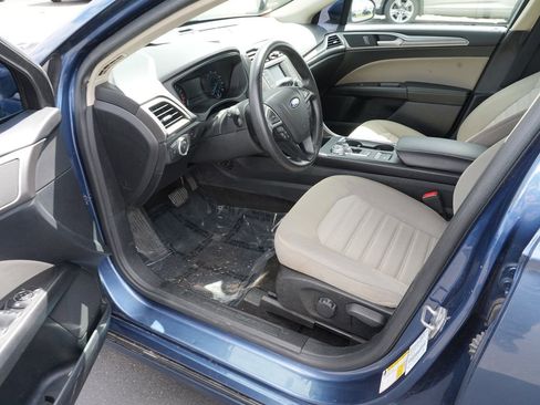 Used 2019 Ford Fusion S FWD image 12