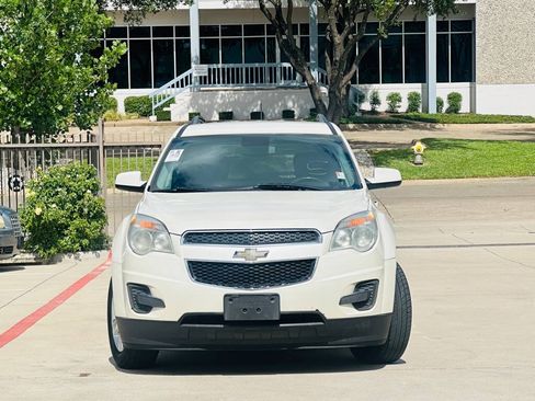 Used 2014 Chevrolet Equinox LT FWD image 2