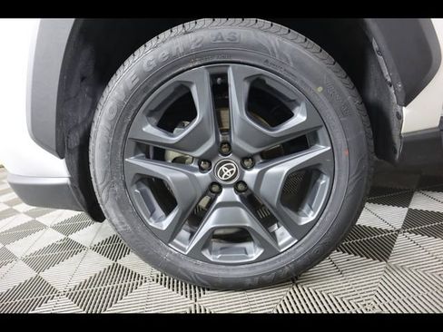 Used 2024 Toyota RAV4 Adventure AWD/4WD image 29