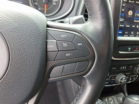 Used 2020 Jeep Cherokee Trailhawk w/ Cold Weather Group image 22