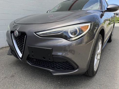 Used 2018 Alfa Romeo Stelvio Ti AWD/4WD image 9