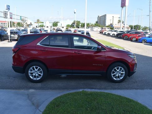 Used 2023 Chevrolet Equinox LT AWD/4WD image 16