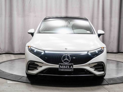 Certified 2022 Mercedes-Benz EQS 580 4MATIC Sedan image 6