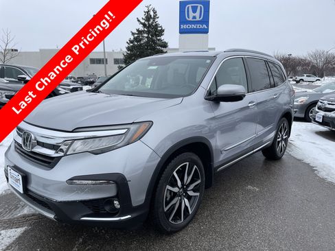 Used 2022 Honda Pilot Touring image 1