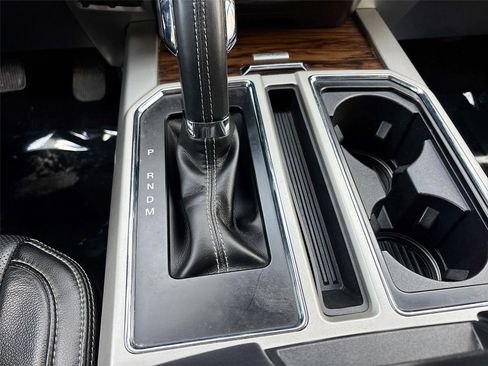 Used 2018 Ford F150 Lariat AWD/4WD image 17