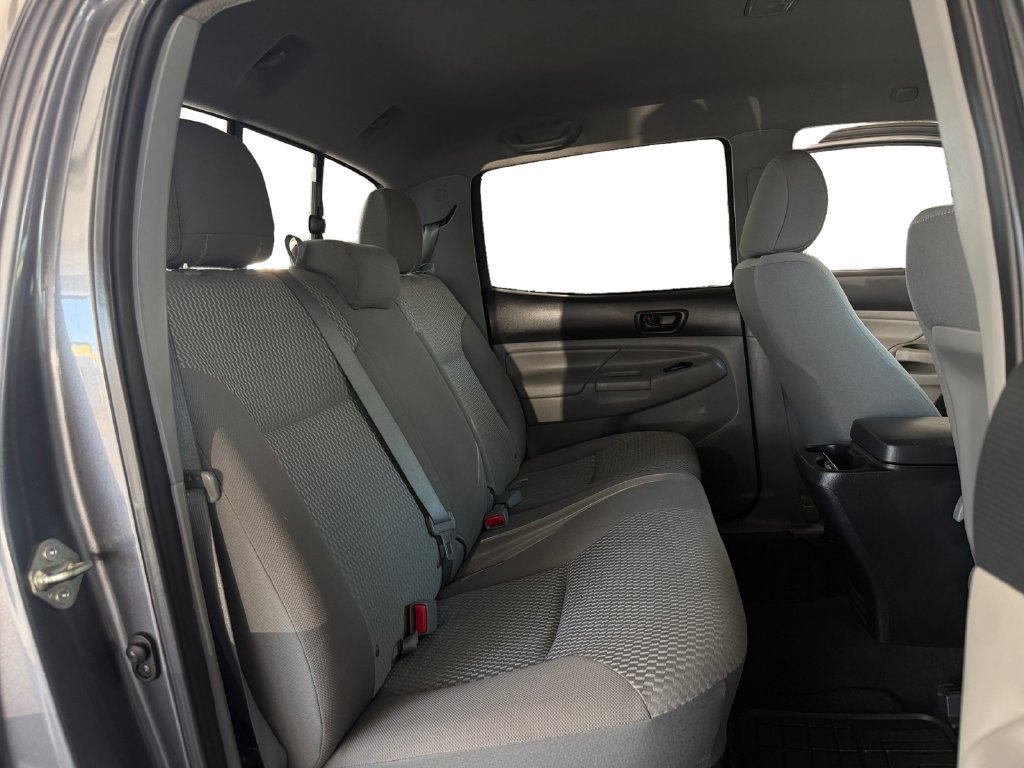 Used 2015 Toyota Tacoma PreRunner w/ Convenience Package RWD image 18