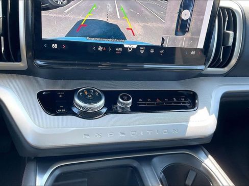 Certified 2025 Ford Expedition Max Active RWD image 31
