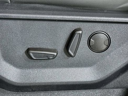 Used 2025 Ford Expedition Active AWD/4WD image 16