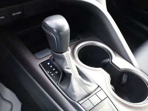 Used 2022 Toyota Camry SE image 26