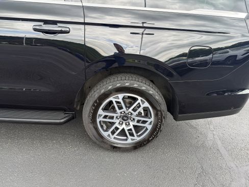 Certified 2025 Ford Expedition Max Active AWD/4WD image 10