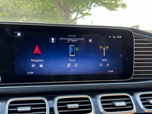 Certified 2025 Mercedes-Benz GLS 450 4MATIC image 25