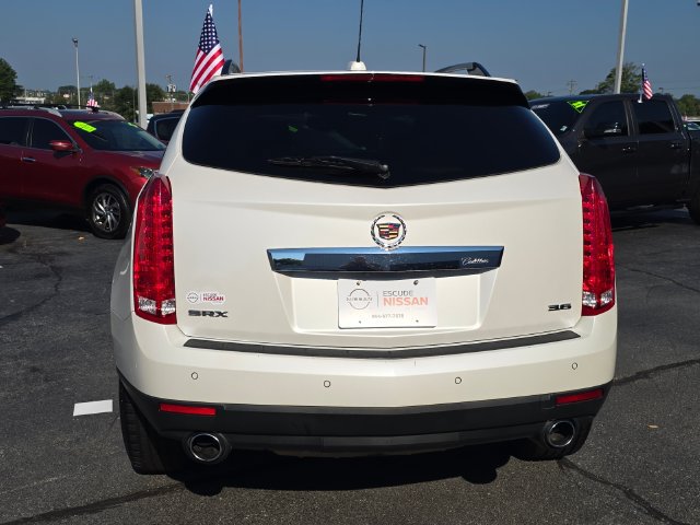 Used 2015 Cadillac SRX Luxury w/ Driver Awareness Package FWD image 4