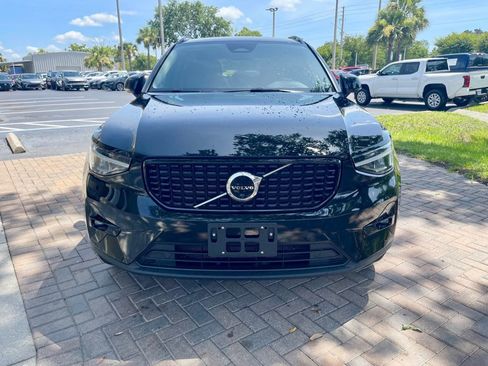 Used 2023 Volvo XC40 B5 Plus w/ Driver Assist Package image 9
