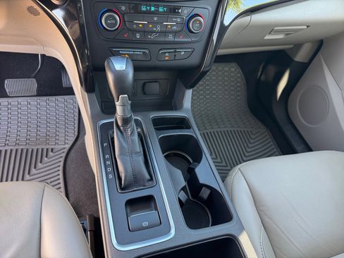 Used 2017 Ford Escape Titanium AWD/4WD image 15