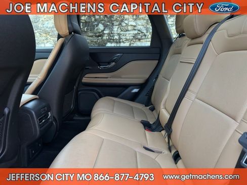 Used 2022 Lincoln Corsair Grand Touring w/ Elements Technology Bundle image 11