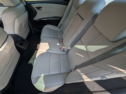 Used 2015 Toyota Avalon XLE FWD image 8