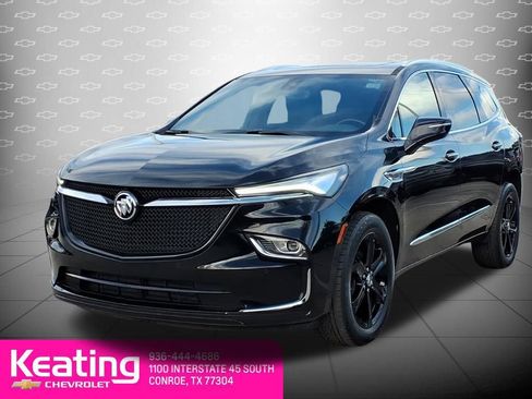 Used 2024 Buick Enclave Essence w/ Experience Buick Package image 8