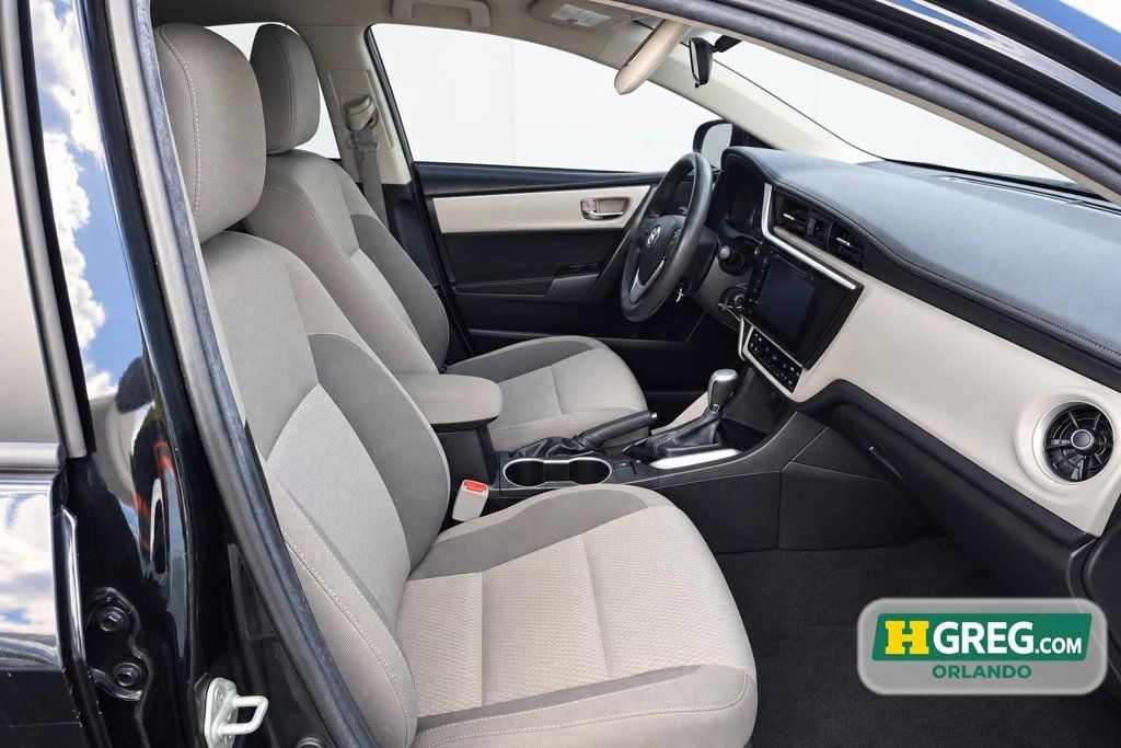 Used 2019 Toyota Corolla LE FWD image 11