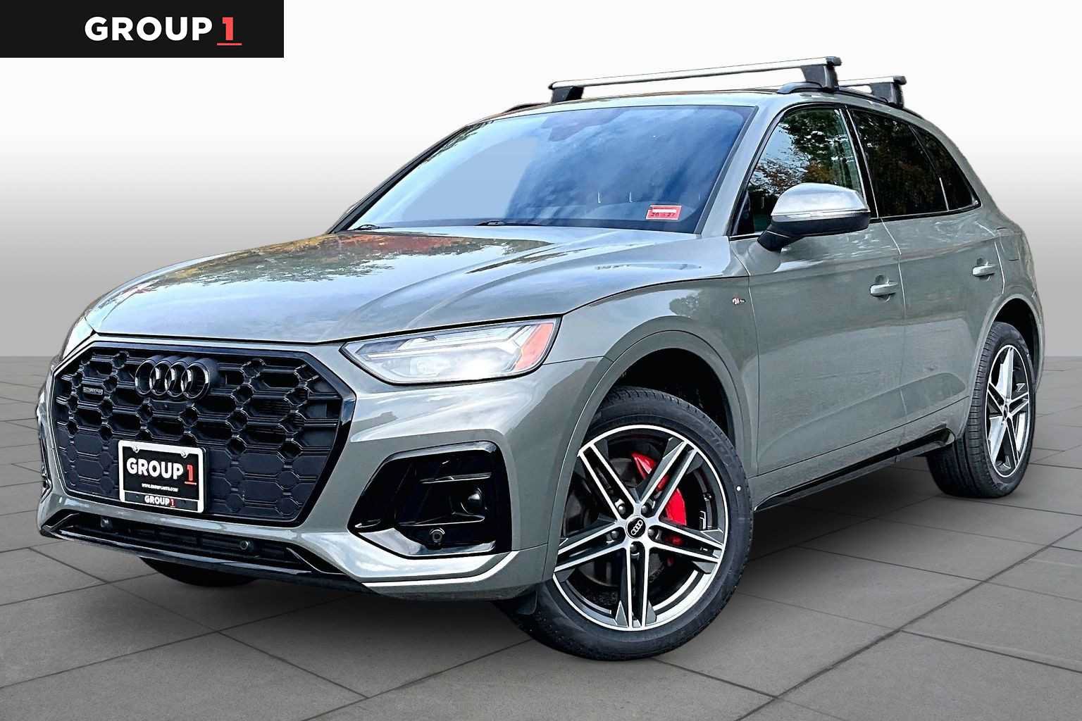 Used 2024 Audi Q5 e Premium Plus w/ Premium Plus Package AWD/4WD image 1